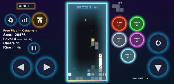 The Freeze power-up in action: the board glows icy blue and the ground stops for a moment, while Heat stays high at x3.